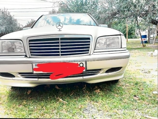 Mercedes C 220 1999, 235,297 km - 2.2 л - Bakı