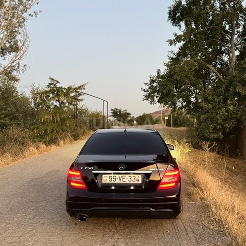 Mercedes C 250 2014, 260,000 km - 1.8 л - Bakı