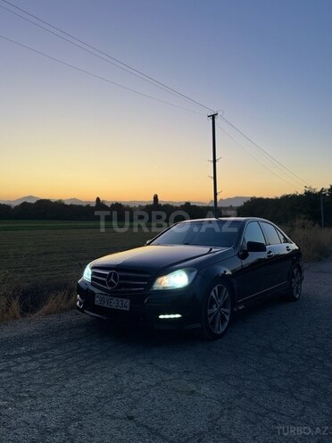 Mercedes C 250 2014, 260,000 km - 1.8 л - Bakı
