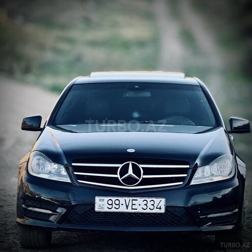 Mercedes C 250 2014, 260,000 km - 1.8 л - Bakı