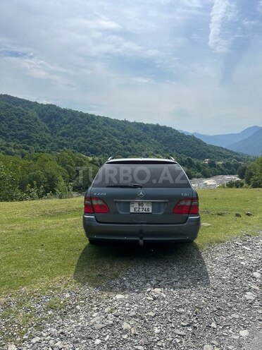Mercedes E 220 2008, 361,000 km - 2.2 l - Göyçay