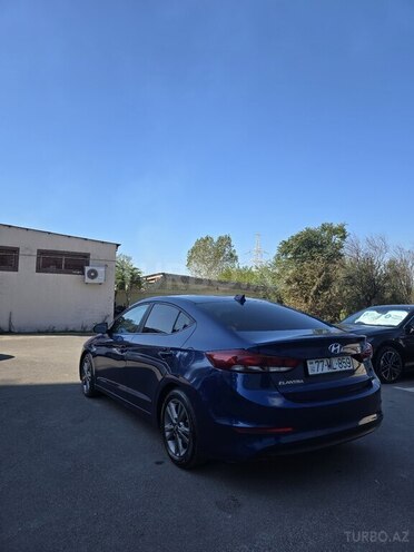 Hyundai Elantra 2018, 76,639 km - 2.0 л - Bakı