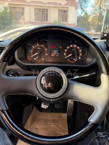 LADA (VAZ) Niva 2024, 30,000 km - 1.7 l - Bakı