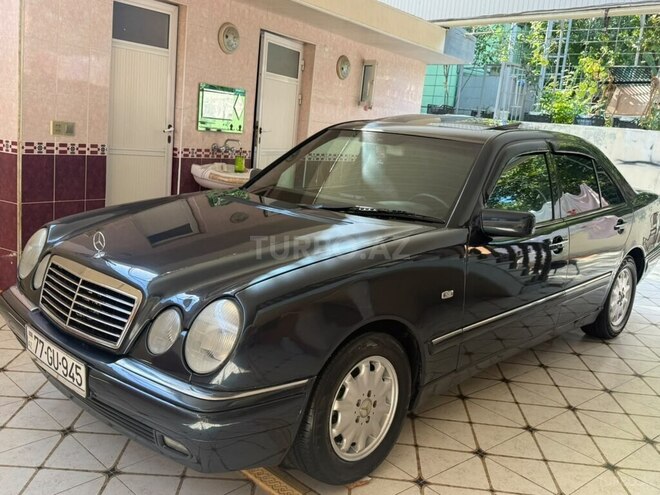 Mercedes E 240 1998, 220,000 km - 2.4 l - Gəncə