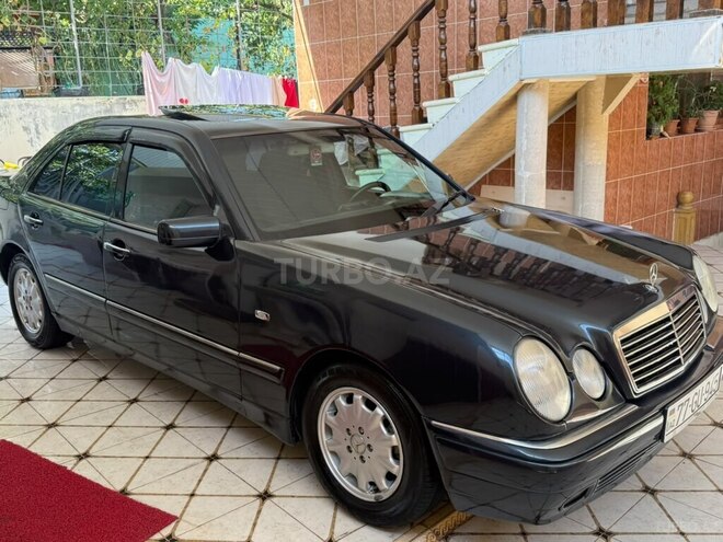 Mercedes E 240 1998, 220,000 km - 2.4 l - Gəncə