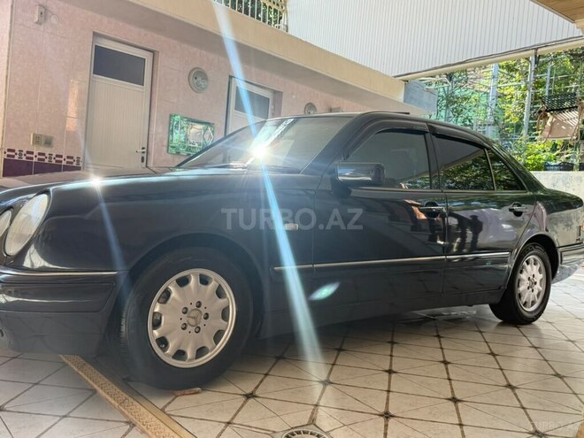 Mercedes E 240 1998, 220,000 km - 2.4 l - Gəncə