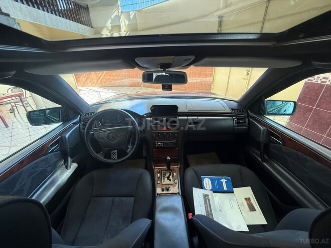 Mercedes E 240 1998, 220,000 km - 2.4 l - Gəncə