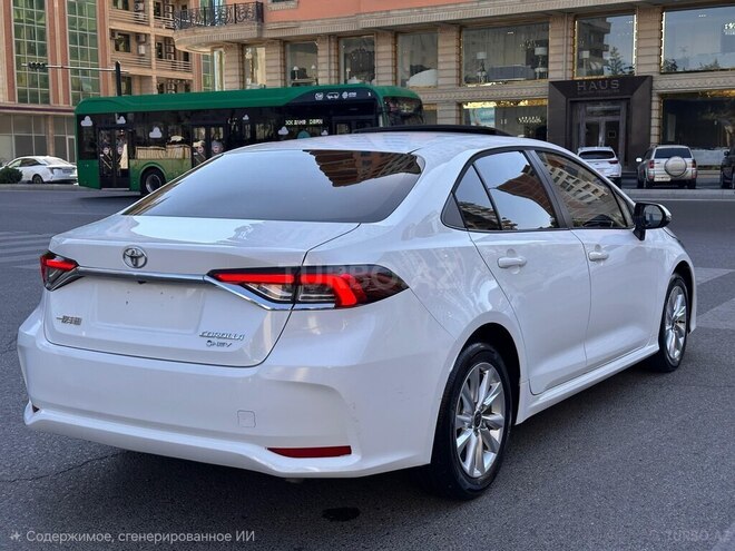 Toyota Corolla 2024, 102,400 km - 1.8 л - Bakı