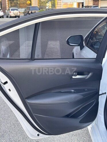 Toyota Corolla 2024, 102,400 km - 1.8 л - Bakı