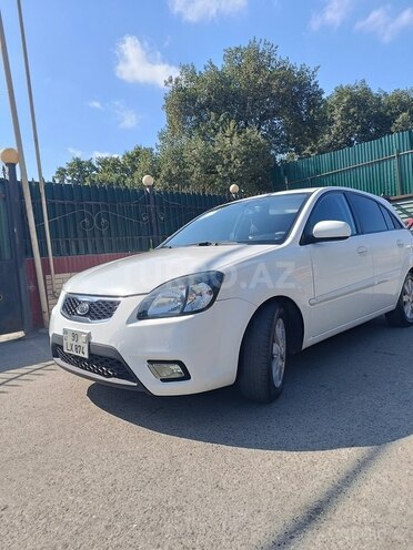 Kia Rio 2011, 323,000 km - 1.4 l - Xudat