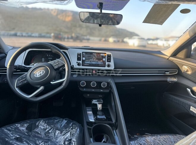Hyundai Elantra 2026, 0 km - 1.5 l - Bakı