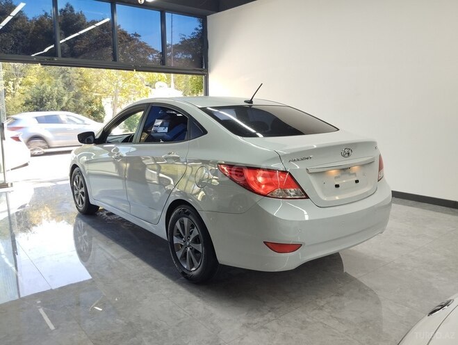 Hyundai Accent 2019, 114,000 km - 1.4 л - Bakı