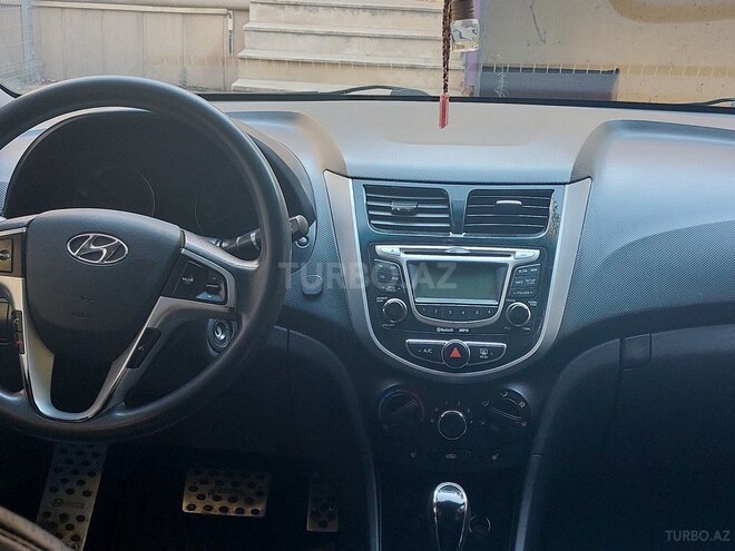 Hyundai Accent 2012, 200,000 km - 1.4 l - Bakı