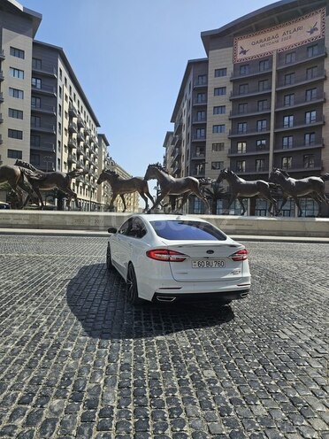 Ford Fusion (North America) 2020, 130,533 km - 2.0 л - Bakı