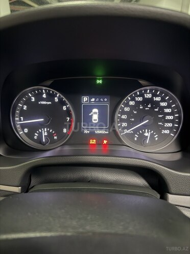 Hyundai Elantra 2018, 126,402 km - 2.0 л - Bakı