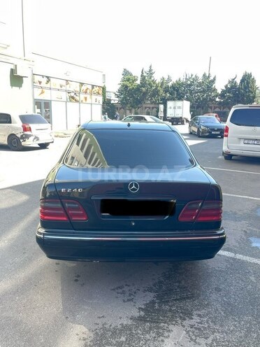 Mercedes E 240 2001, 486,553 km - 2.4 l - Bakı