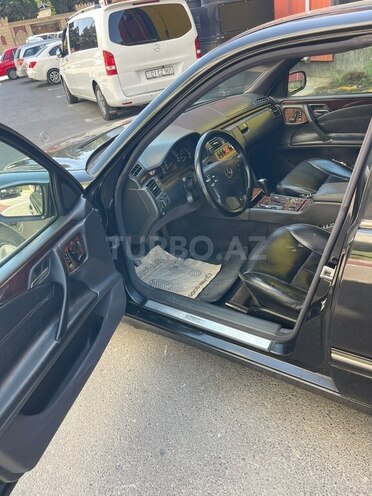 Mercedes E 240 2001, 486,553 km - 2.4 l - Bakı