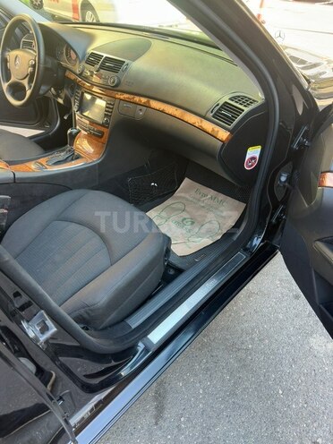 Mercedes E 220 2007, 413,000 km - 2.2 l - Bakı