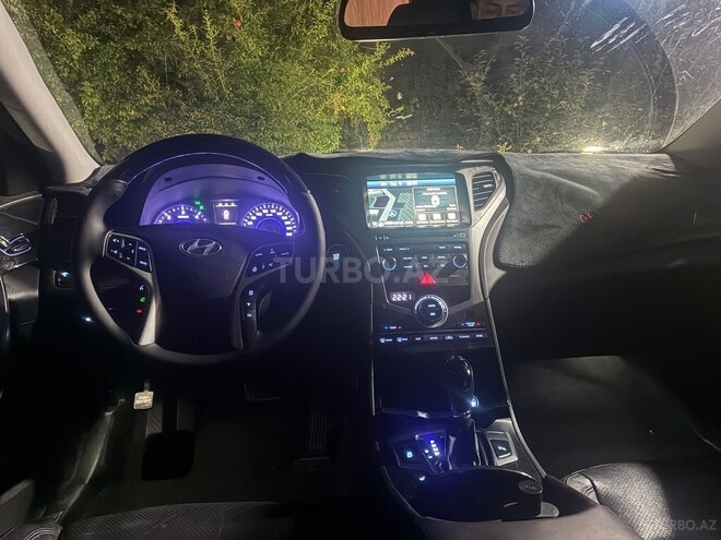 Hyundai Grandeur 2015, 242,500 km - 2.2 л - Bakı