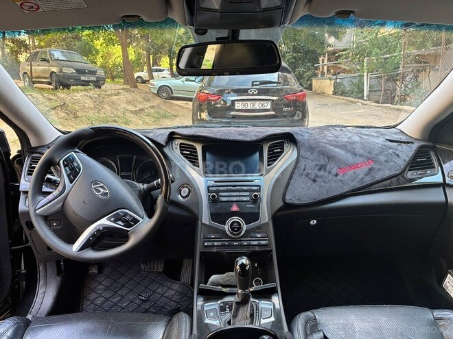 Hyundai Grandeur 2015, 242,500 km - 2.2 л - Bakı