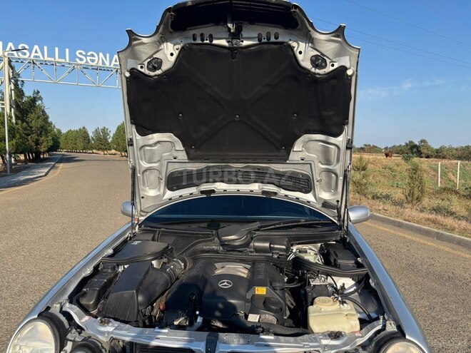 Mercedes E 240 2000, 294,000 km - 2.4 l - Masallı