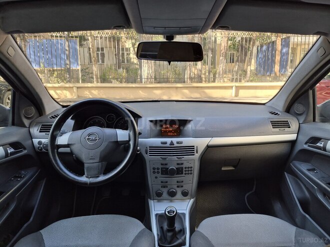 Opel Astra 2009, 306,000 km - 1.3 л - Bakı