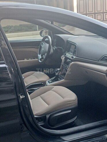 Hyundai Elantra 2017, 166,743 km - 2.0 l - Bakı