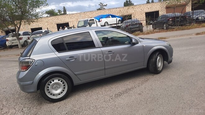 Opel Astra 2009, 250,000 km - 1.4 l - Sumqayıt