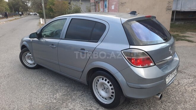 Opel Astra 2009, 250,000 km - 1.4 l - Sumqayıt