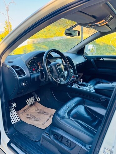 Audi Q7 2008, 290,000 km - 4.2 l - Balakən