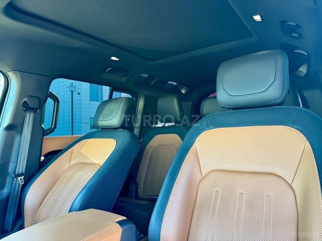 Land Rover Defender 2023, 41,000 km - 3.0 л - Bakı