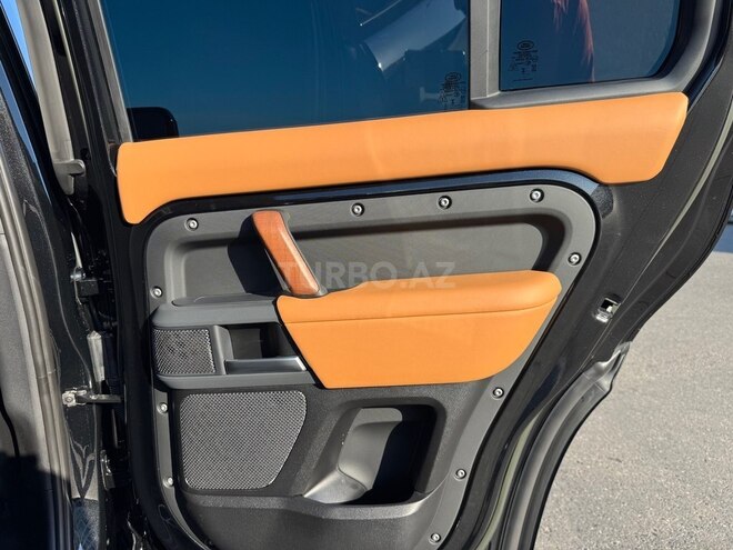 Land Rover Defender 2023, 41,000 km - 3.0 л - Bakı