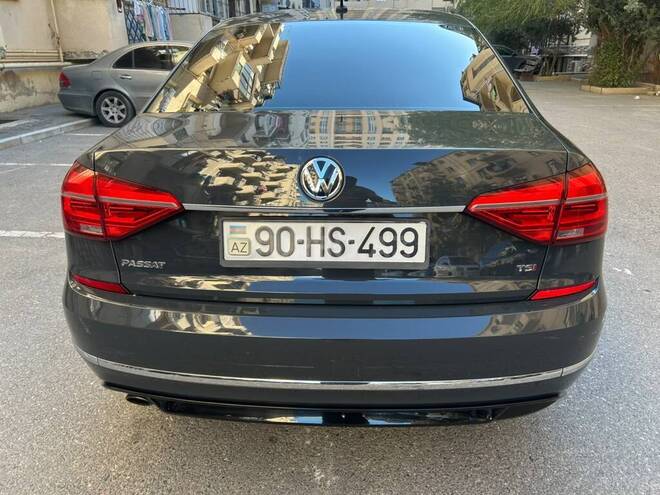 Volkswagen Passat (North America) 2016, 227,000 km - 1.8 л - Bakı