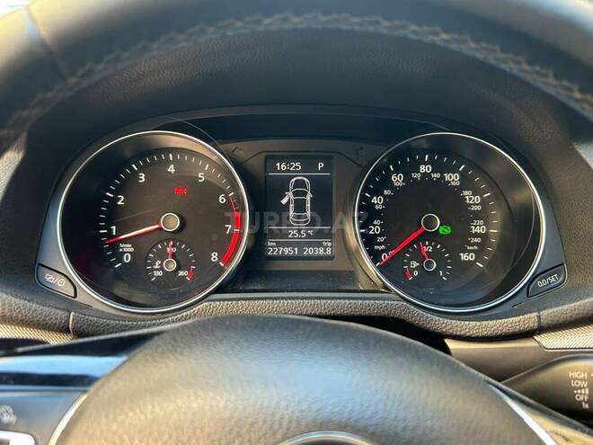 Volkswagen Passat (North America) 2016, 227,000 km - 1.8 л - Bakı