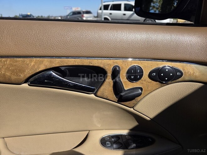Mercedes E 350 2006, 254,000 km - 3.5 л - Quba