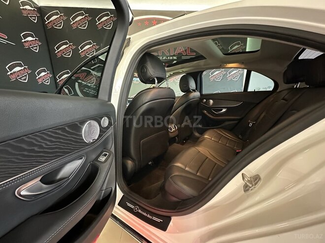 Mercedes C 300 4MATIC 2015, 189,000 km - 2.0 l - Bakı