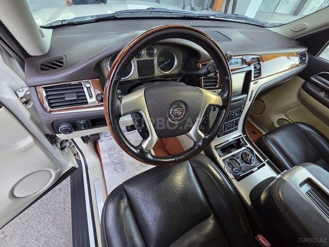 Cadillac Escalade 2010, 190,000 km - 6.2 l - Bakı