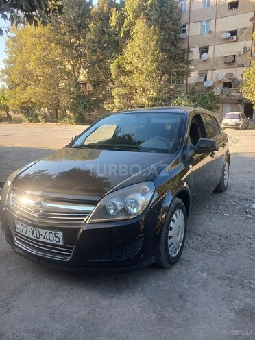 Opel Astra 2009, 155,000 km - 1.4 л - Yevlax