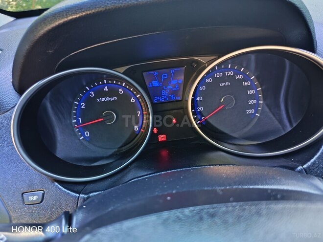 Hyundai ix35 2010, 242,000 km - 2.4 л - Sabirabad