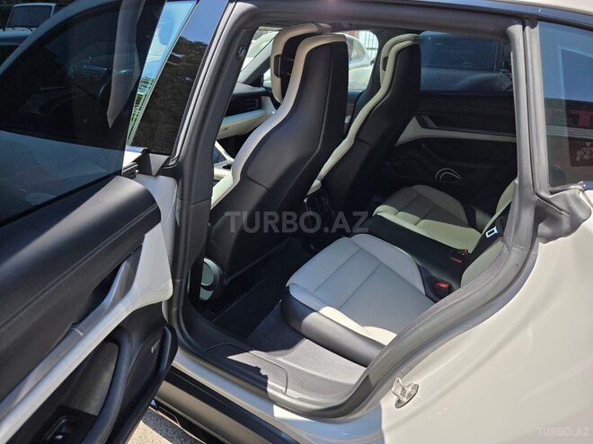 Porsche Taycan 2022, 26,000 km - 0.0 l - Bakı