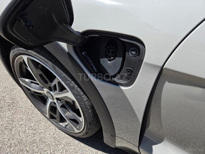 Porsche Taycan 2022, 26,000 km - 0.0 l - Bakı