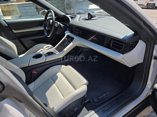 Porsche Taycan 2022, 26,000 km - 0.0 l - Bakı