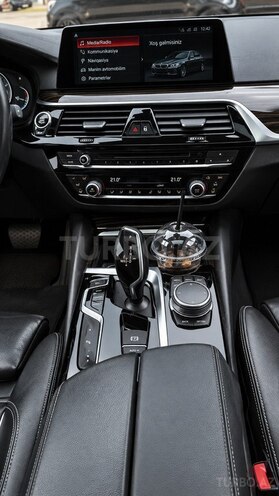 BMW 530 2019, 205,000 km - 2.0 л - Bakı