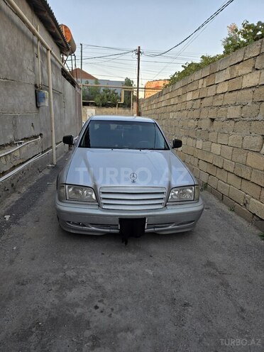 Mercedes C 240 2000, 450,000 km - 2.4 л - Bakı