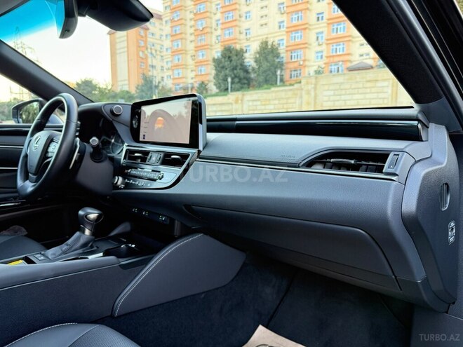 Lexus ES 300h 2025, 9,500 km - 2.5 l - Bakı