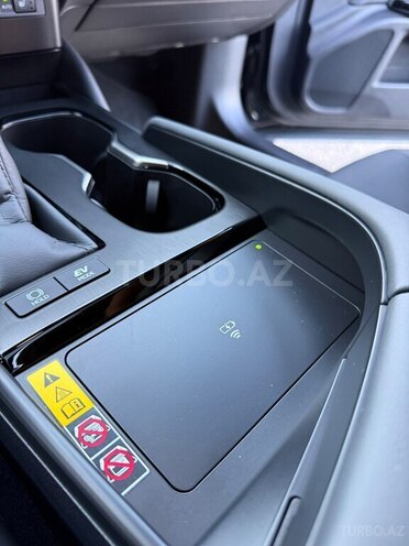 Lexus ES 300h 2025, 9,500 km - 2.5 l - Bakı