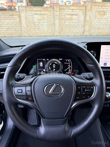 Lexus ES 300h 2025, 9,500 km - 2.5 l - Bakı