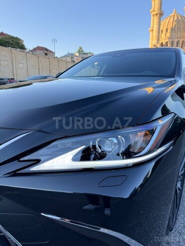 Lexus ES 300h 2025, 9,500 km - 2.5 l - Bakı