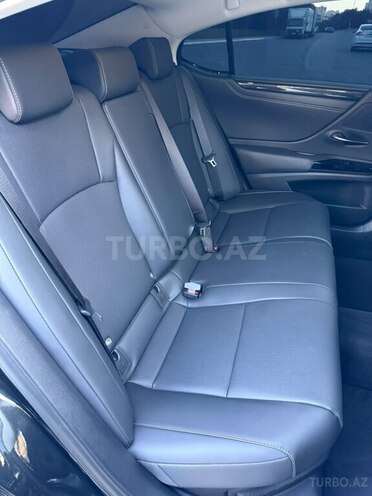 Lexus ES 300h 2025, 9,500 km - 2.5 l - Bakı