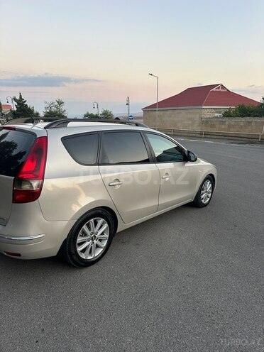 Hyundai i30 2010, 300,000 km - 1.6 l - Bakı